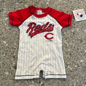 Cincinnati reds outfit